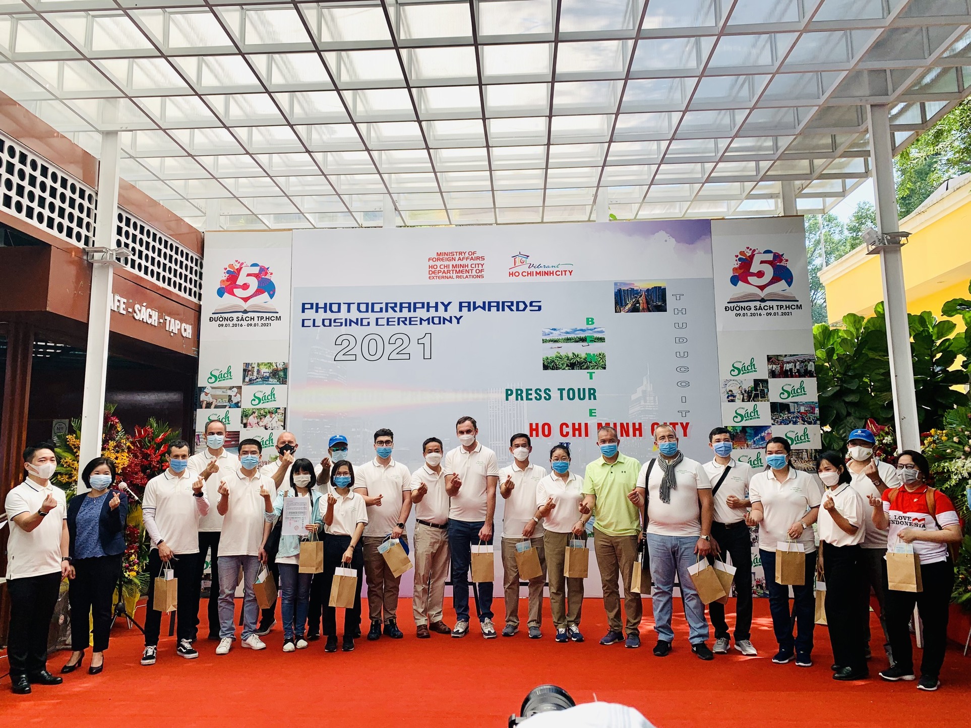 Lễ trao giải cuộc thi ảnh “Nét đẹp TP.HCM” trong khuôn khổ Chương trình Press Tour Ho Chi Minh City 2021