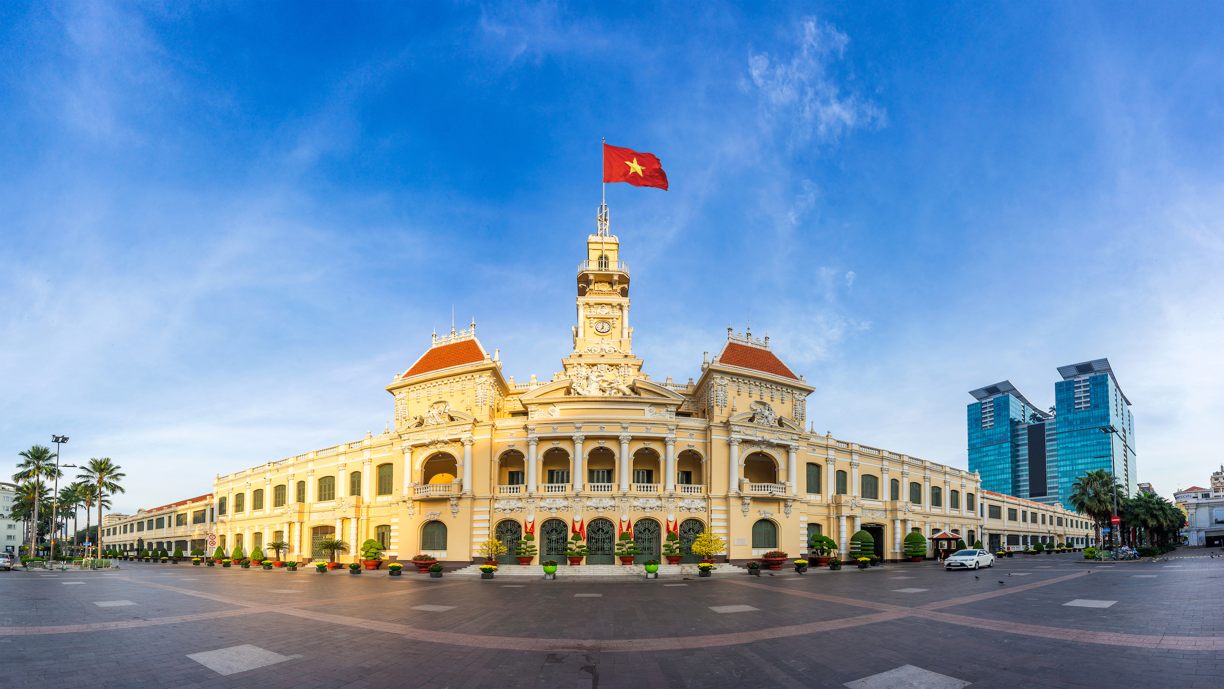 Thông tin về Chương trình tham quan Di tích kiến trúc nghệ thuật cấp Quốc gia Trụ sở Hội đồng nhân dân - Ủy ban nhân dân TPHCM